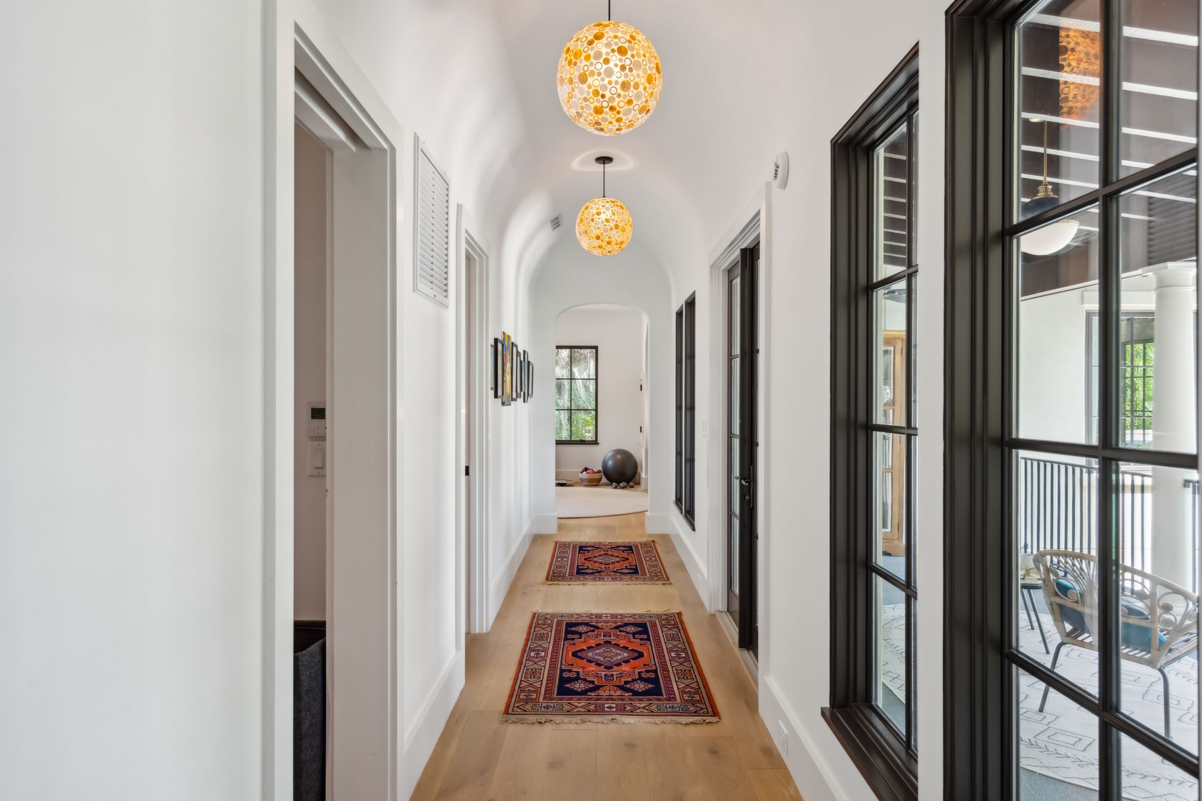 134 3rd Ave 052